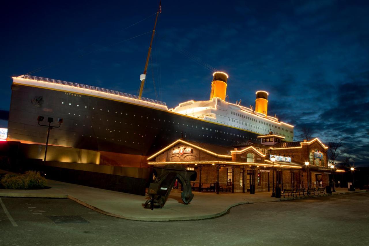 Rock Of Ages, Hot Tub, Game Room, Wifi, 1089 Free Tickets Each Paid Day, Dollywood And More Пиджен Фордж Екстериор снимка